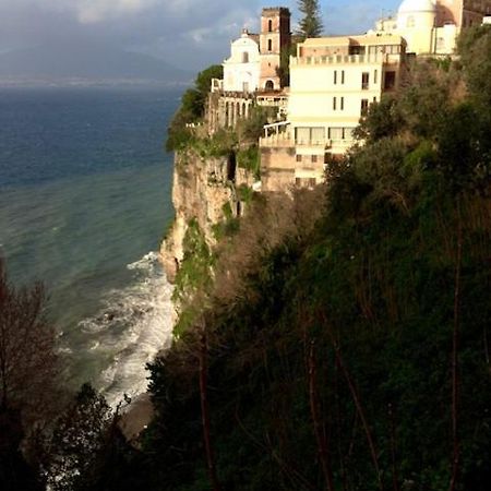 La Solution 2023 Apartment Vico Equense Bagian luar foto